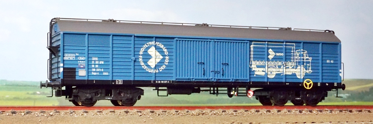 vagon inchis Brawa 48390