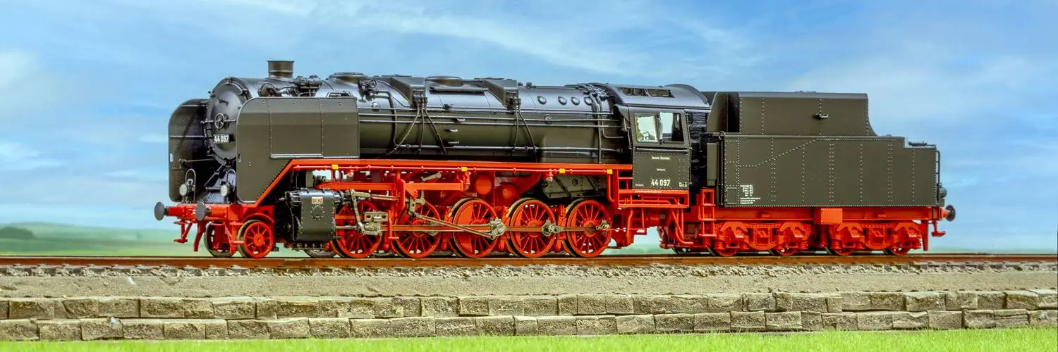 locomotiva abur Br44 Brawa 70038