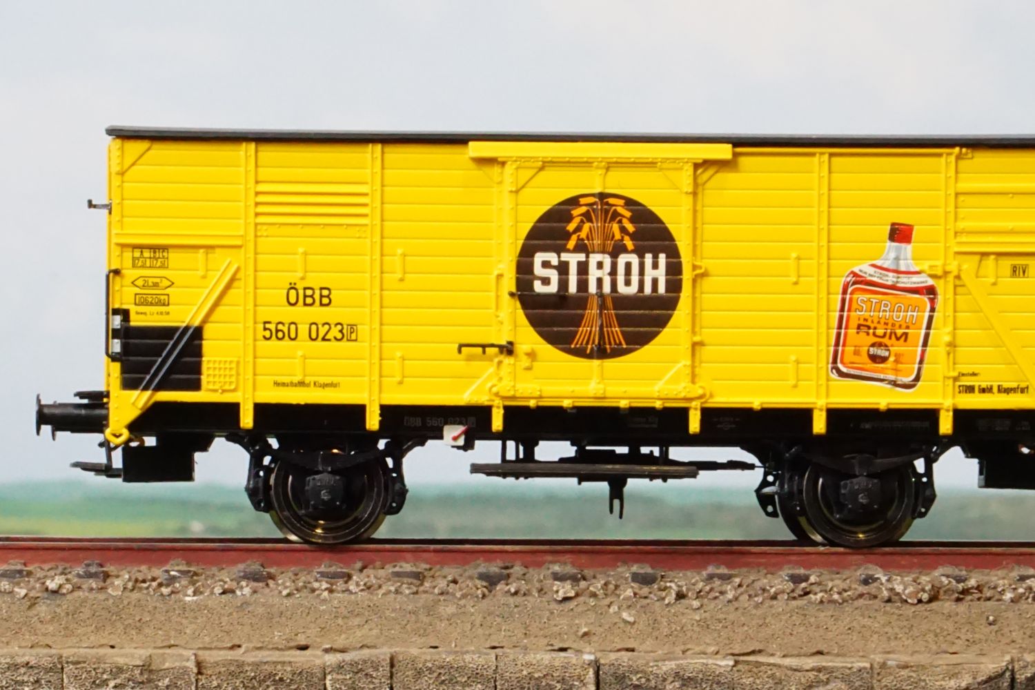 Wagon de marchandises couvert G10 Stroh Rum, ÖBB, Ep III - BRAWA