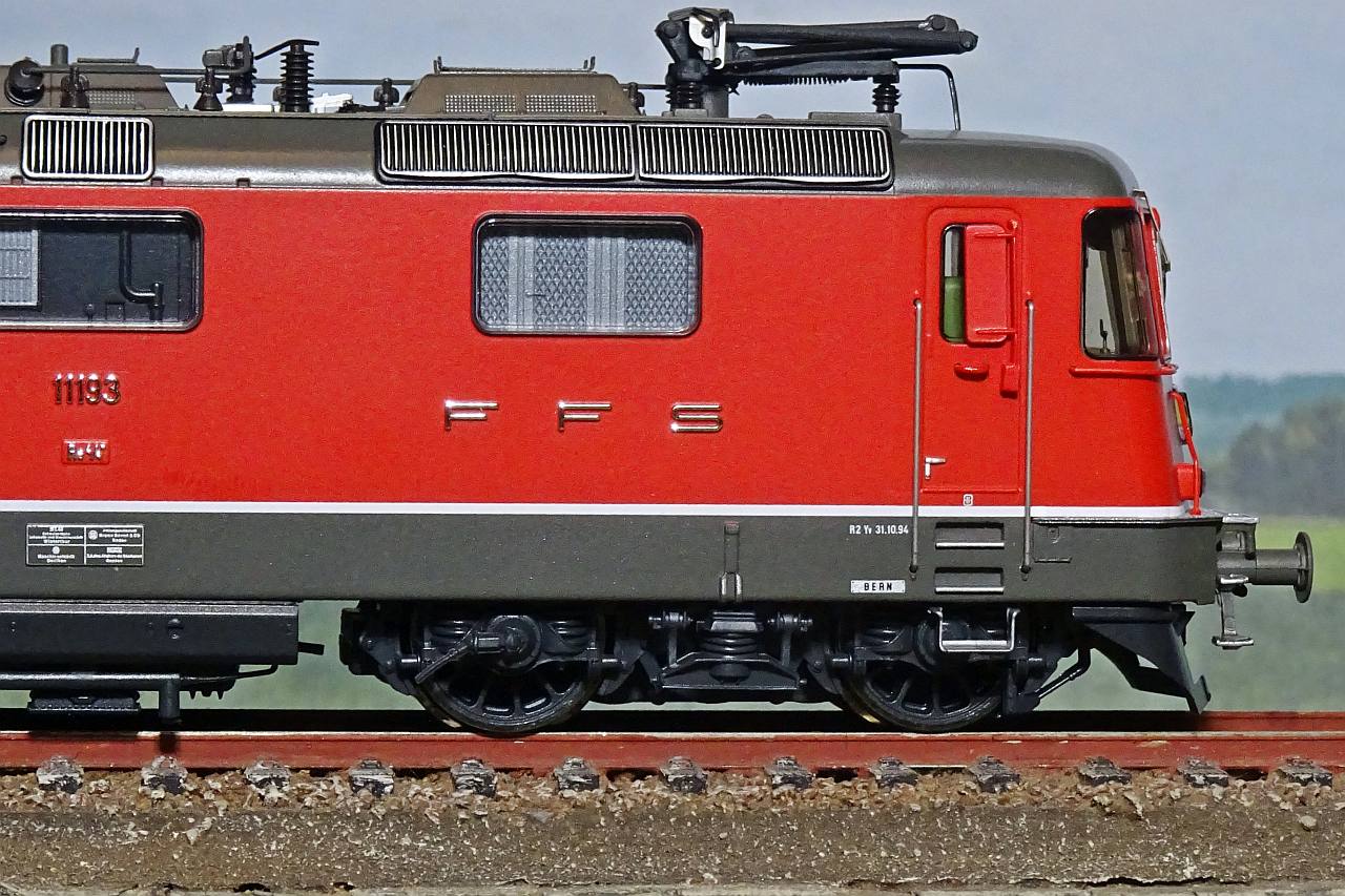 Locomotive Électrique Fleischmann 733074 – BR 140 107-4 DB, Ep IV Digital Son