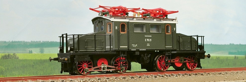 locomotiva E70 Trix