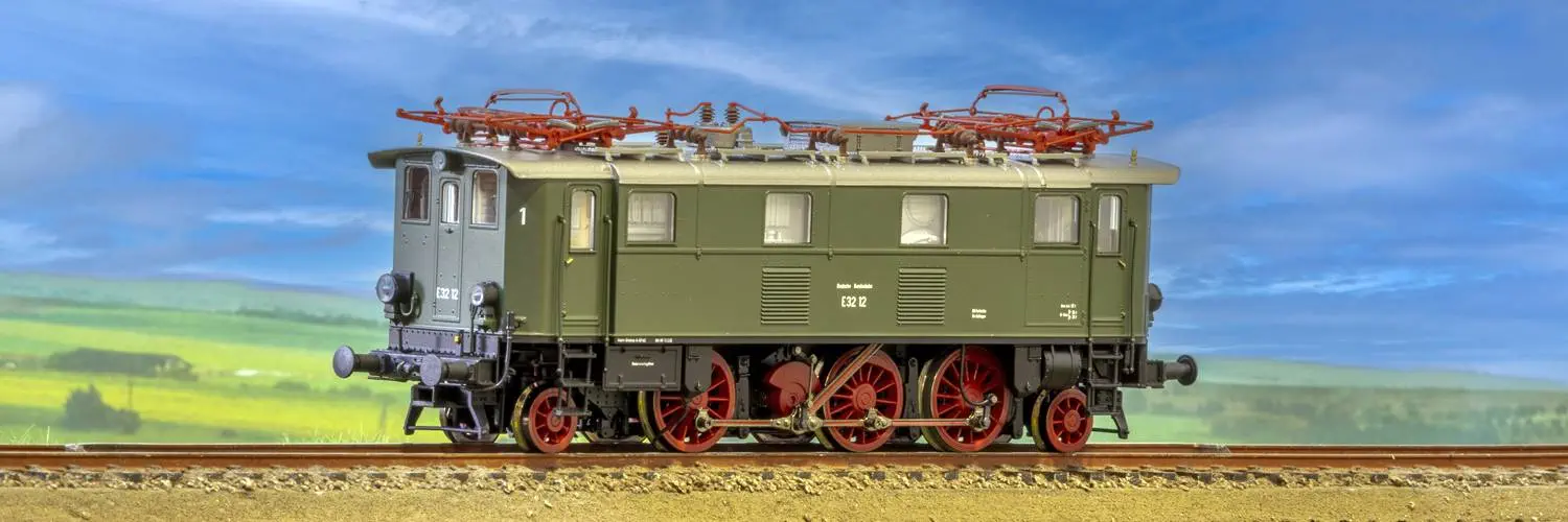 locomotiva E32 12 DB
